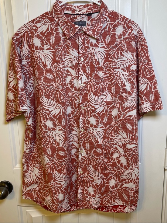 Van Heusen Other - Van Heusen Men’s XL (17-17 1/2) Red & White Tropical Print Button-Down Shirt